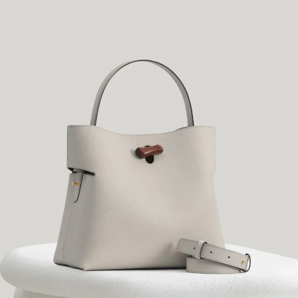 Culbia - Cream Gaia Shoulder Bag with Structured Design and Detachable Strap